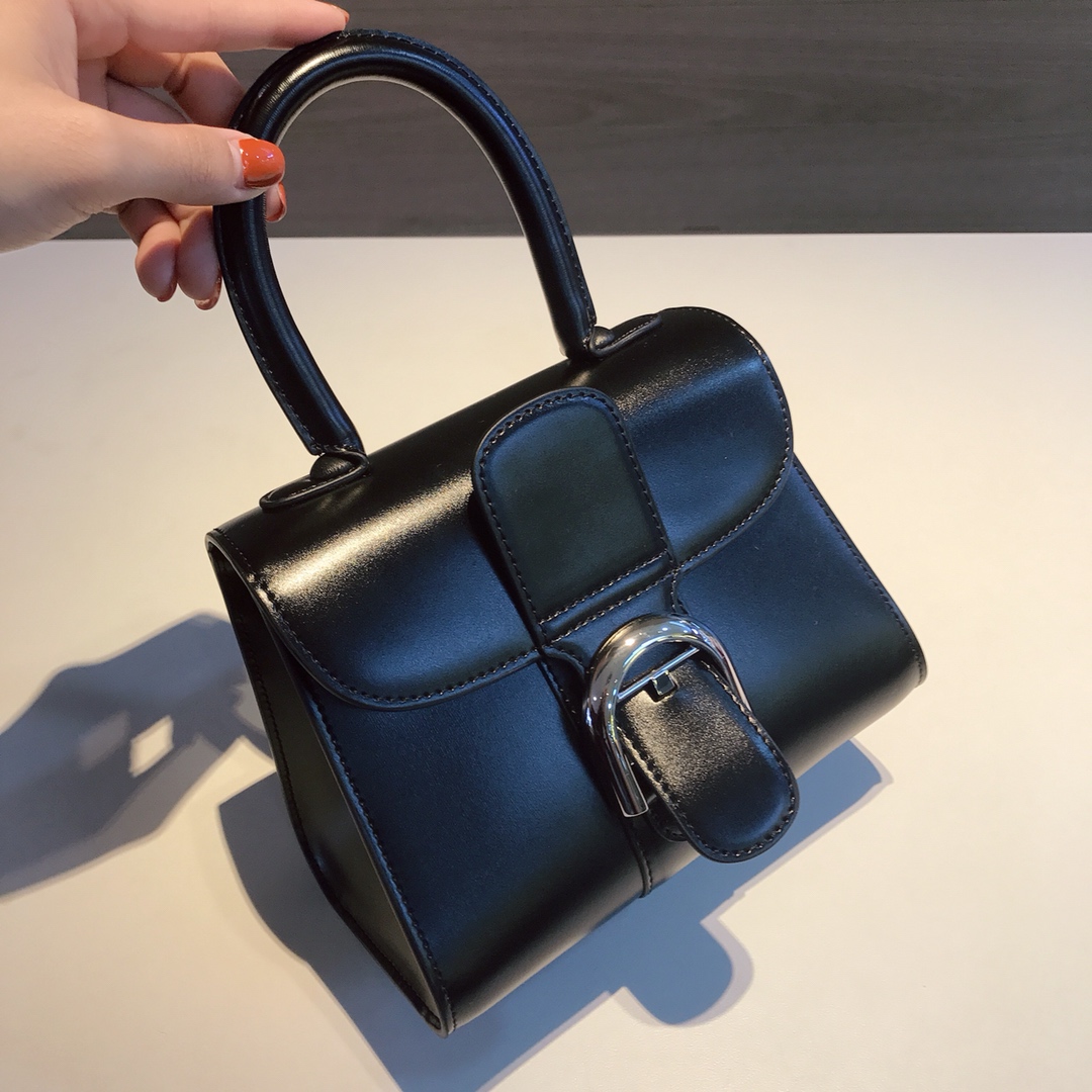 델보 브리앙 MM 박스백 스몰